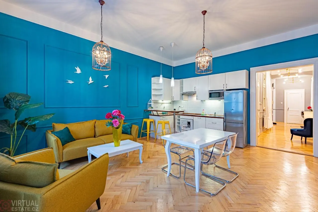 פראג Colorful Wenceslas Square Apartment